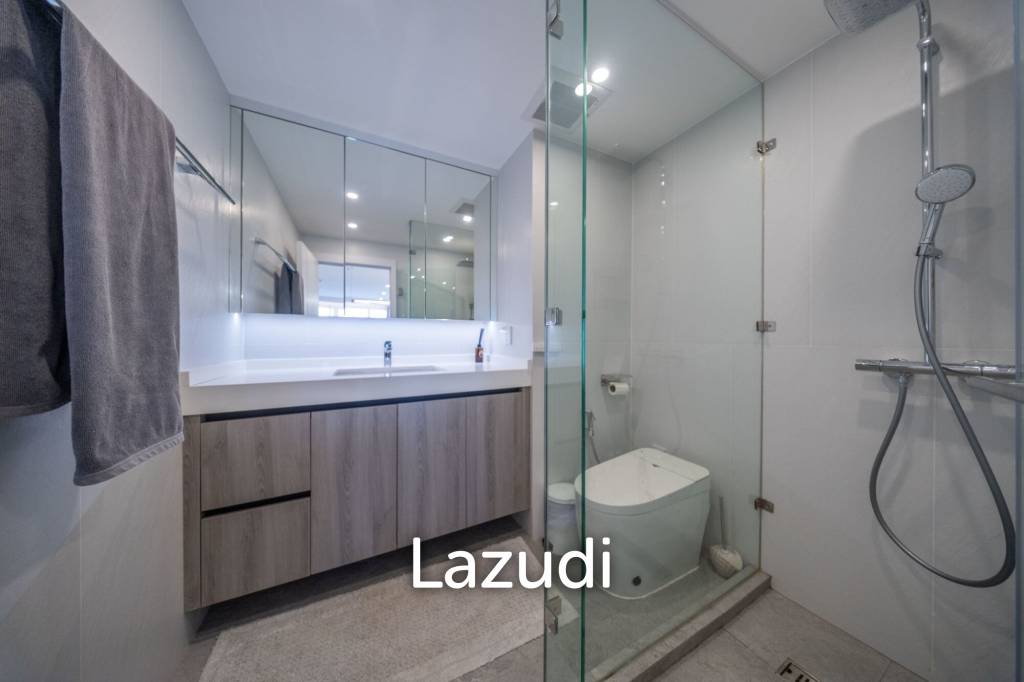 picture Elegantly Renovated 3-Bedroom Luxury at Royal Hill Resort - 28/35