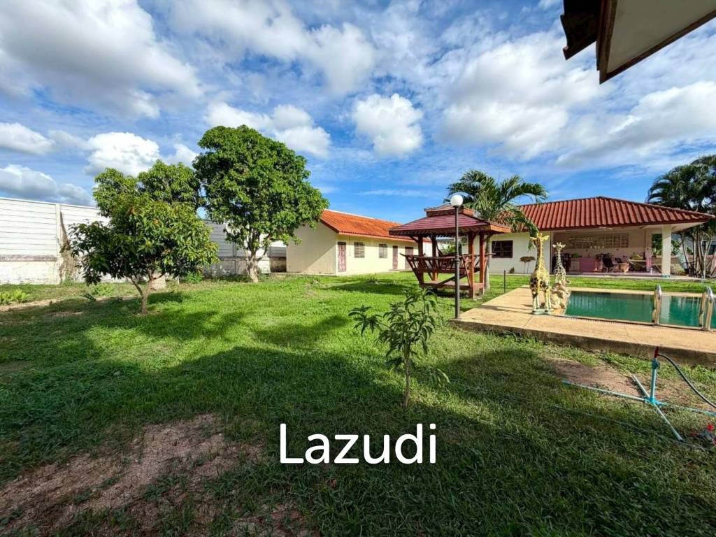 picture Grand 4 Bed Luxury Estate with Massive 3,416 sqm Land Plot - 20/27