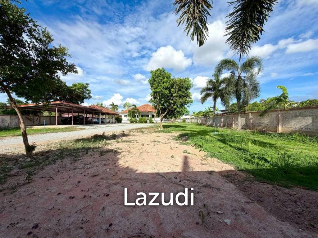 picture Grand 4 Bed Luxury Estate with Massive 3,416 sqm Land Plot - 24/27