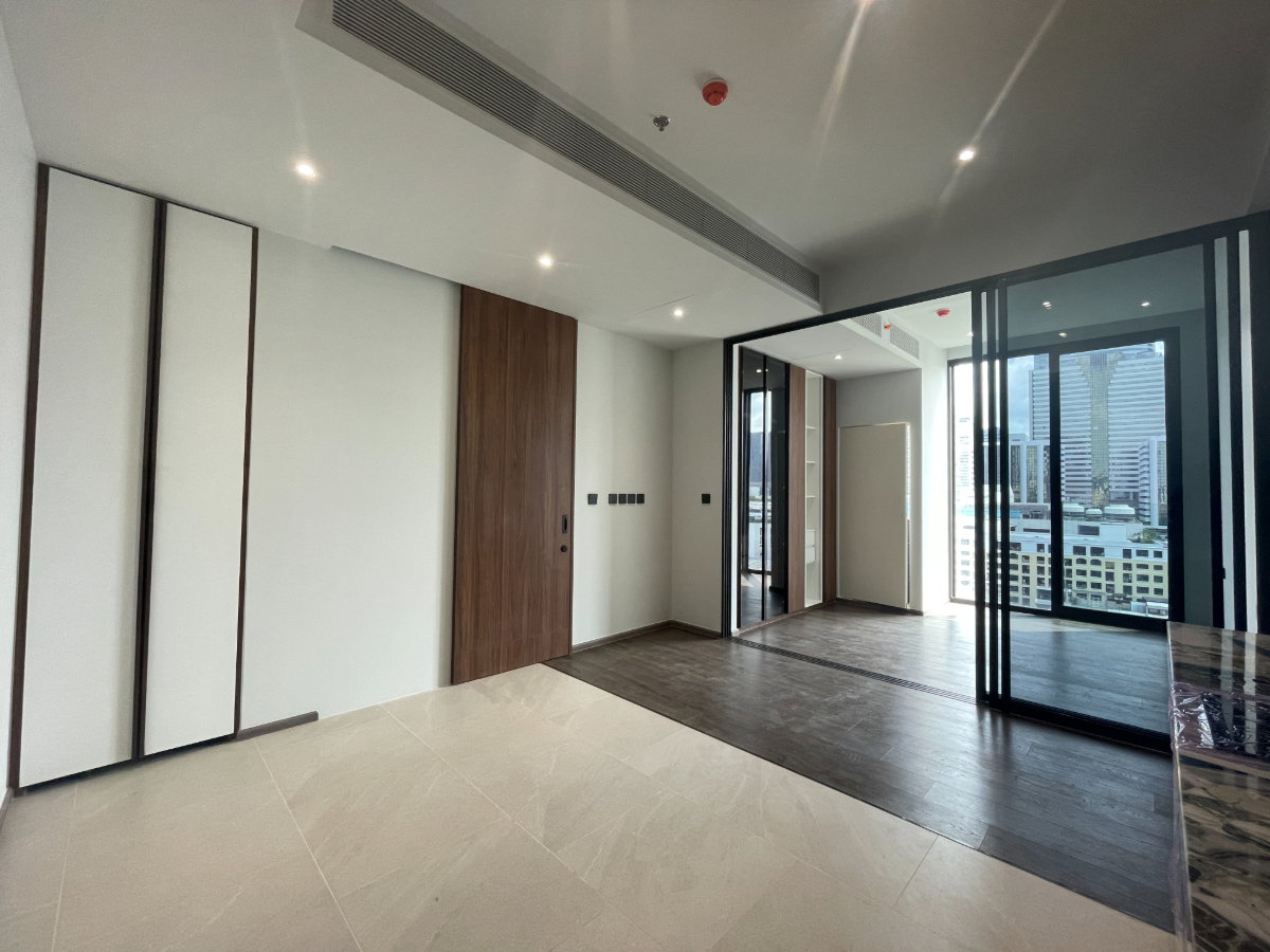 picture Romm Convent for sale 1 bedroom unfurnished with Mahakorn tower view - 1/1