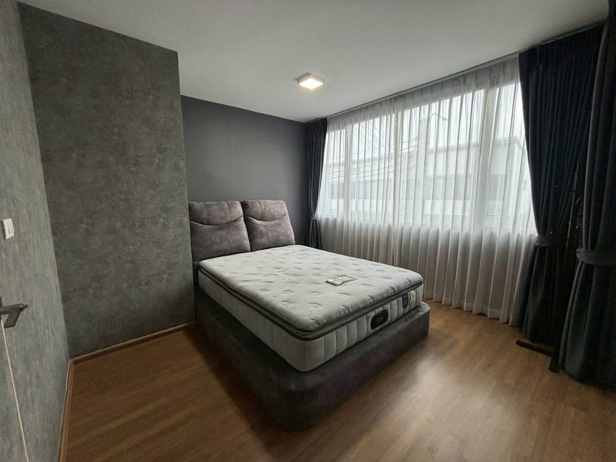 รูป 🏡✨เช่า / ขาย ทาวน์โฮมหลังมุม หมู่บ้าน พลีโน่ บางนา-วงแหวน 3 ห้องนอน 2 ห้องน้ำ บ้านสวย หลังมุม ได้พื้นที่ข้างบ้านเพิ่ม ความเป็นส่วนตัวสูง - รูปที่ 8/12