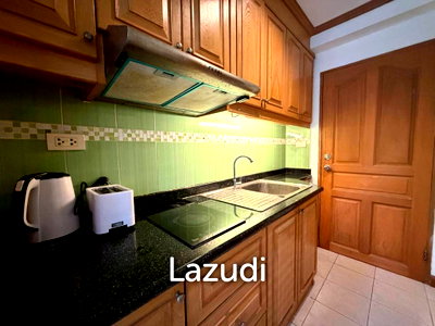 Condos for sale : Newly Renovated Modern Studio in a Prime Beachside Location