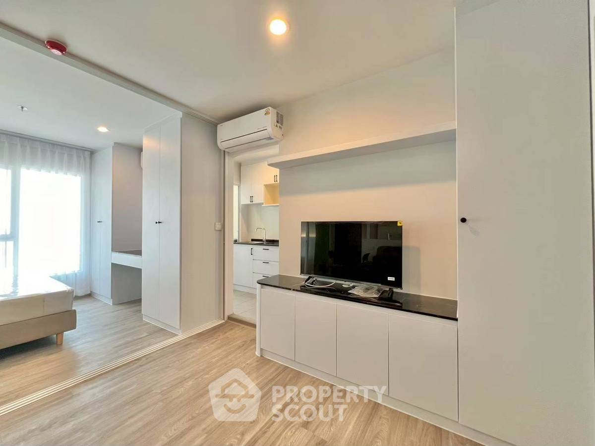 รูป คอนโด 1 ห้องนอน ชั้นสูง Regent Home Bangna ใกล้ BTS บางนา (ID 3073179) - รูปที่ 5/10