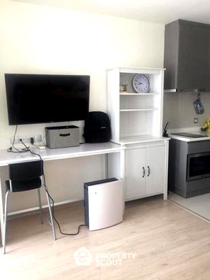 Condos for rent : 1-BR 28 Sqm At 17th Floor, Rhythm Rangnam, 100m To BTS Victory Monument (ID 2855306)