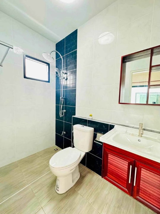 รูป บ้านเดี่ยว 2 ชั้น MODERN STYLE / ต.แม่เหียะ อ.เมืองเชียงใหม่ จ.เชียงใหม่ T.063-664-9056 - รูปที่ 23/31