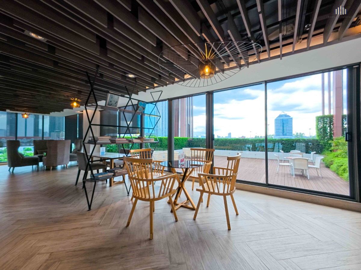 รูป วิวสวน+เมือง Exclusive ห้องเดียวในโครงการ!! ขายคอนโด ซี เอกมัย (C Ekkamai) Loft Studio ห้องมุม เพดานสูง 4.5 เมตร 2 ห้องนอน 68 ตร.ม. ตกแต่งครบ - รูปที่ 17/20