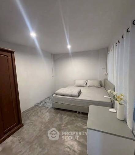 รูป คอนโดให้เช่า 2 ห้องนอน 90 ตร.ม. อีสท์วูด พาร์ค คอนโดมิเนียม แขวงสวนหลวง (ID 3054493) - รูปที่ 4/11