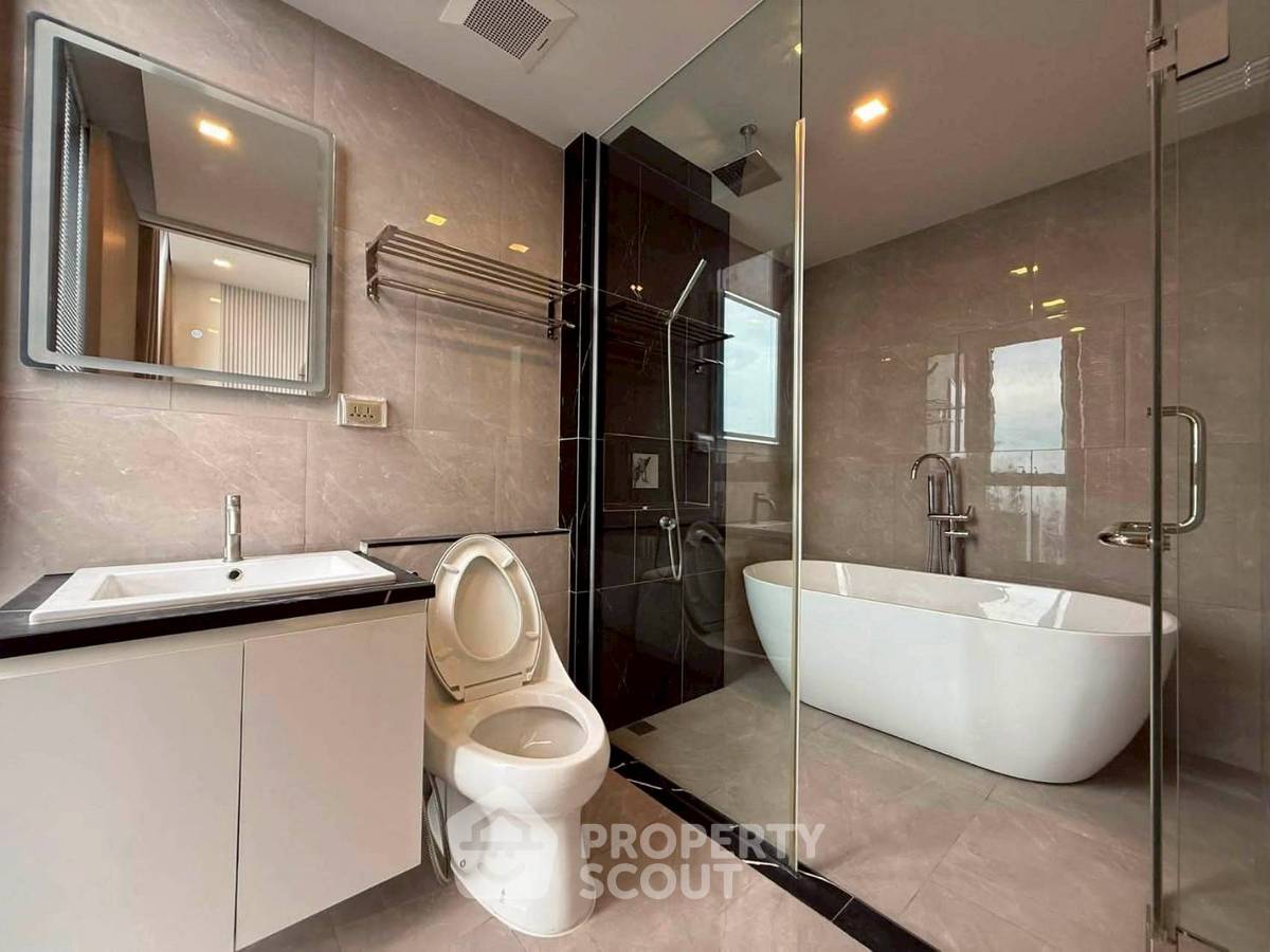 picture 4-BR Condo At One 9 Five Asoke Rama 9, 300m To MRT Phra Ram 9, 59th Floor (ID 3072223) - 10/13