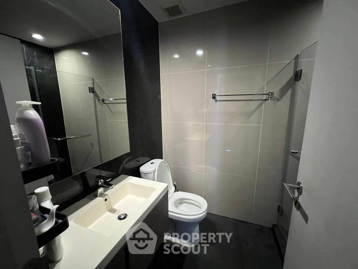 รูป คอนโด 2 ห้องนอน 63 ตร.ม. ที่ The Unique 19 ใกล้ MRT รัชดาภิเษก 300 ม. (ID 3073245) - รูปที่ 7/7