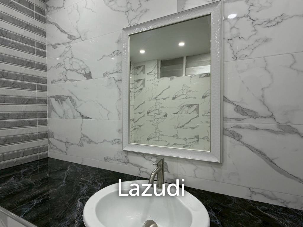 picture Grand View Pattaya Condominium Spacious Modern Studio - 11/14