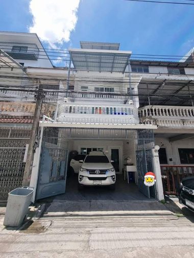 🏡✨ 🏡✨ ให้เช่าบ้าน 4 ชั้น ใกล้ MRT สุทธิสาร เพียง 450 เมตร | รับชาวต่างชาติ | เลี้ยงสัตว์ได้ 📍ย่านสุทธิสาร - รัชดาภิเษก