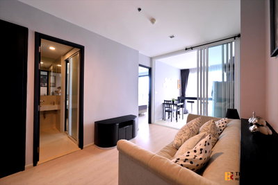 ขายคอนโด : ✨ขายคอนโด RHYTHM Sukhumvit 44/1 ห้องแต่งสวย เฟอร์ครบ ติด BTS พระโขนง