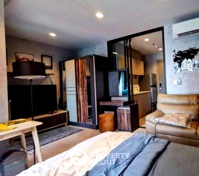 Condos for sale : 1-BR Condo At 26th Floor, Life Asoke Rama 9, 300m To MRT Phra Ram 9 (ID 3069781)
