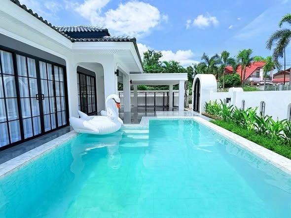รูป 🔥 ขาย หมู่บ้านพัทยาทรอปิคอล 2 (Pattaya Tropical 2) บ้านพูลวิลล่าชั้นเดียว สไตล์ Modern Classic บิ้วอินทั้งหลัง พร้อมเข้าอยู่ - รูปที่ 4/10