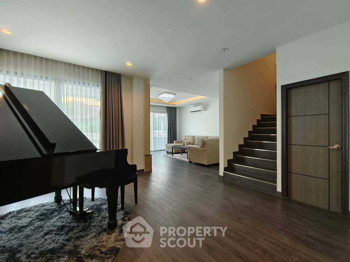 รูป บ้าน 4 ห้องนอน สำหรับขาย ที่ Ekkamai House ใกล้ BTS เอกมัย (เลี้ยงสัตว์ได้) 📍 (ID 3072457) - รูปที่ 3/25