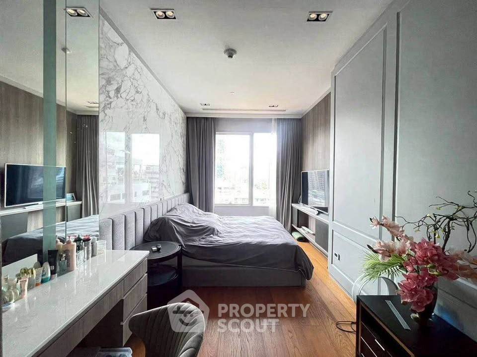 picture 2-BR Condo 185 Rajadamri, 10th Floor, 400m to BTS Ratchadamri (ID 3073154) - 7/20