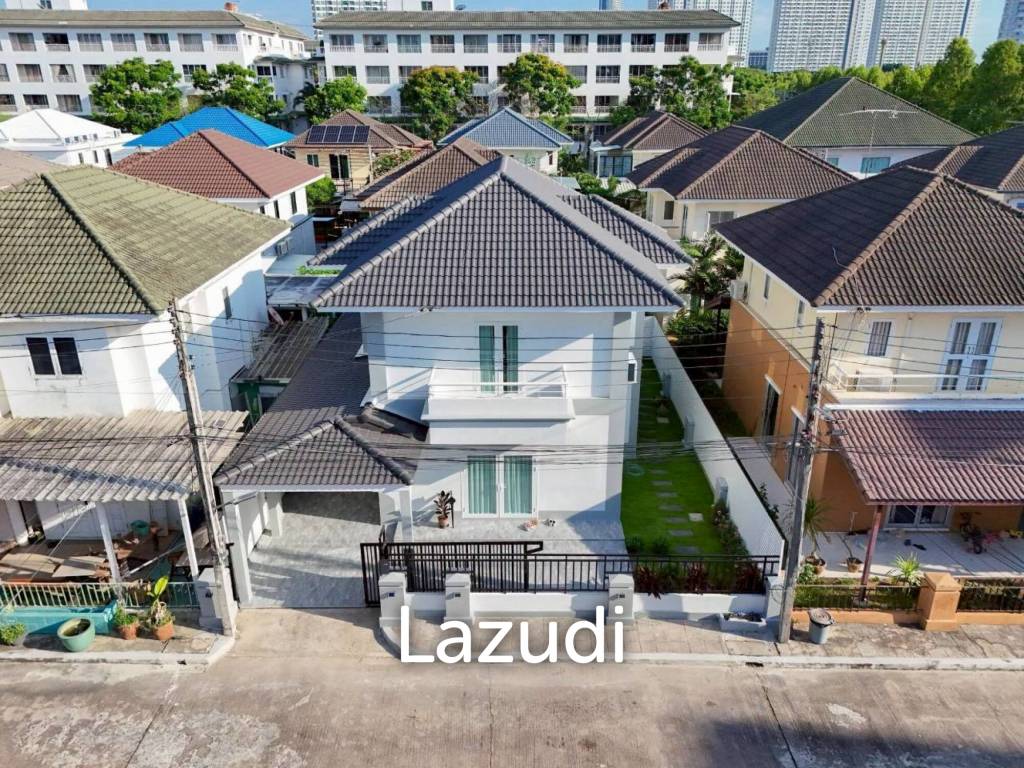 picture Fully Renovated Modern Luxury 2-Story House at Baan Suanlalana - 22/22