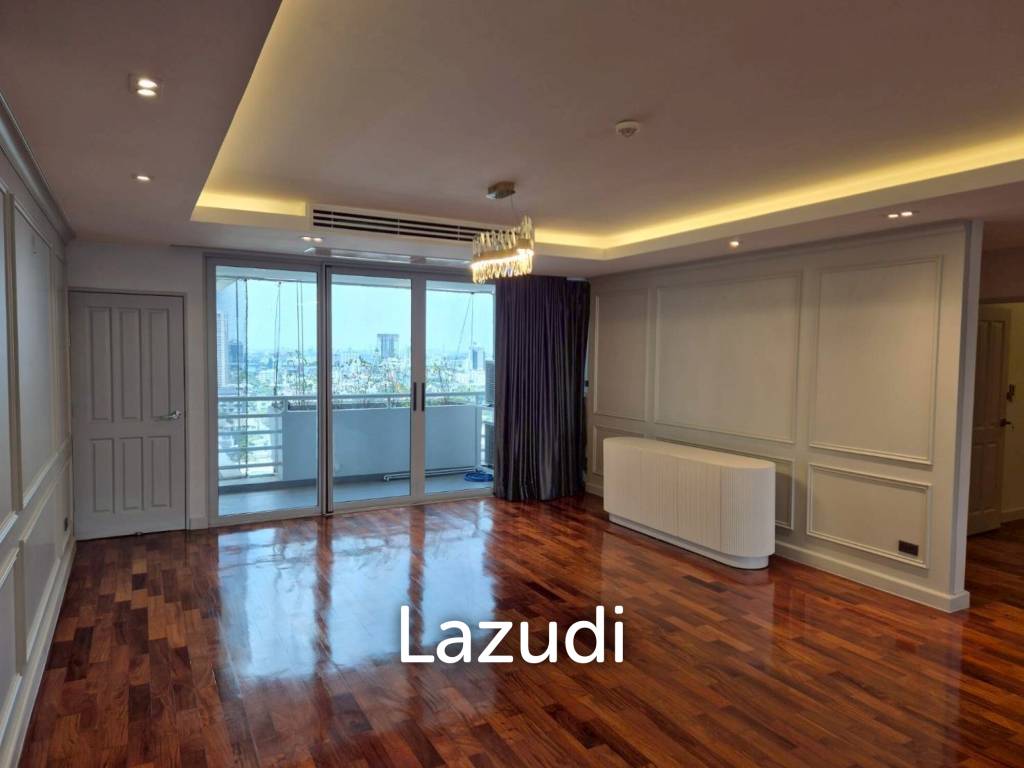 รูป 300 sqm high floor 4 bedroom condo La Cascade Phra Khanong Nuea Bangkok - รูปที่ 3/25