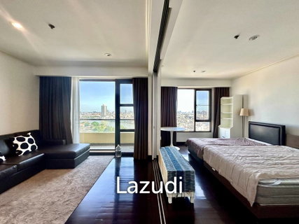 รูปภาพ 1 bedroom 1 bathroom Condo 62 sqm. at Baan Chao Praya for rent