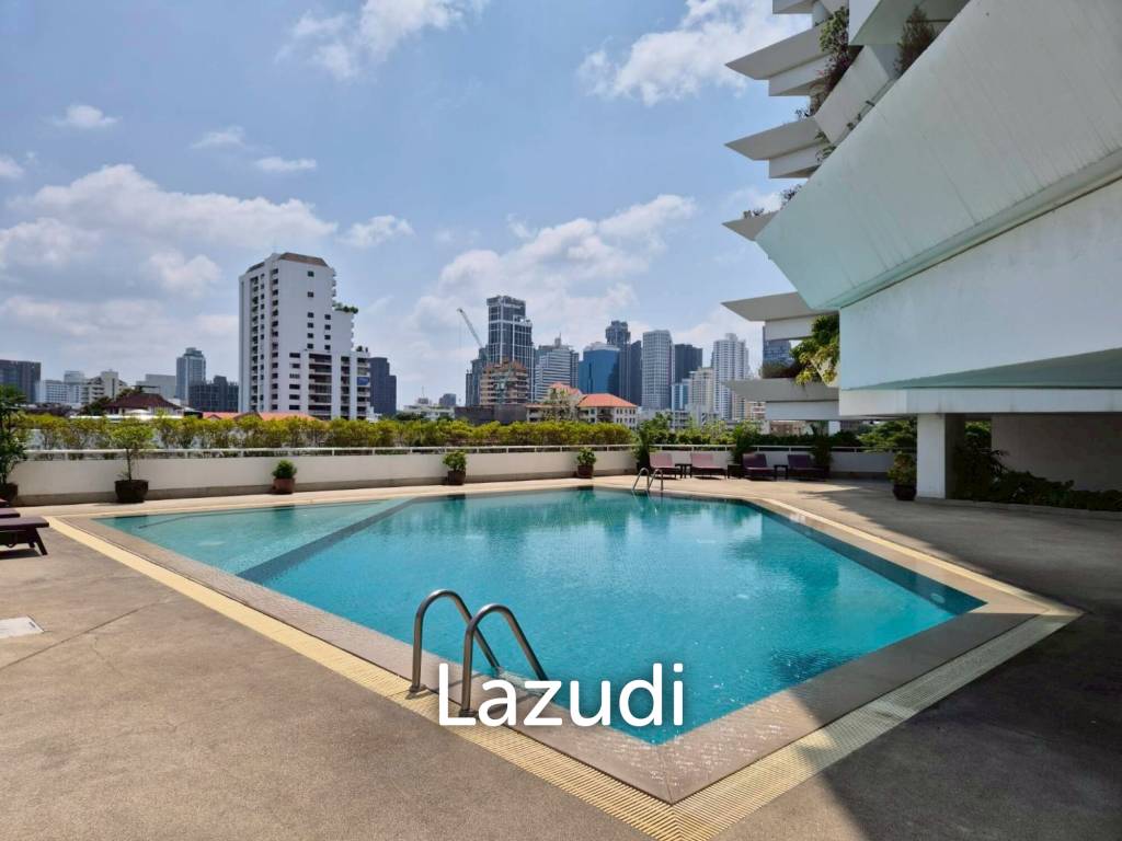 รูป 300 sqm high floor 4 bedroom condo La Cascade Phra Khanong Nuea Bangkok - รูปที่ 23/25