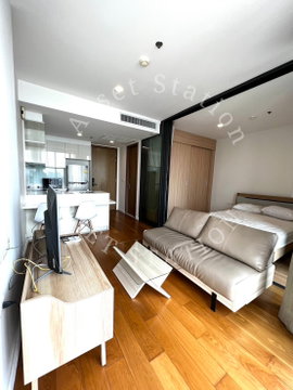 🏙️SELL BRIGHT WONGWIANYAI Condo, high floor, fully furnished. Great for investment or self-occupancy | BTS Wongwian Yai ✨