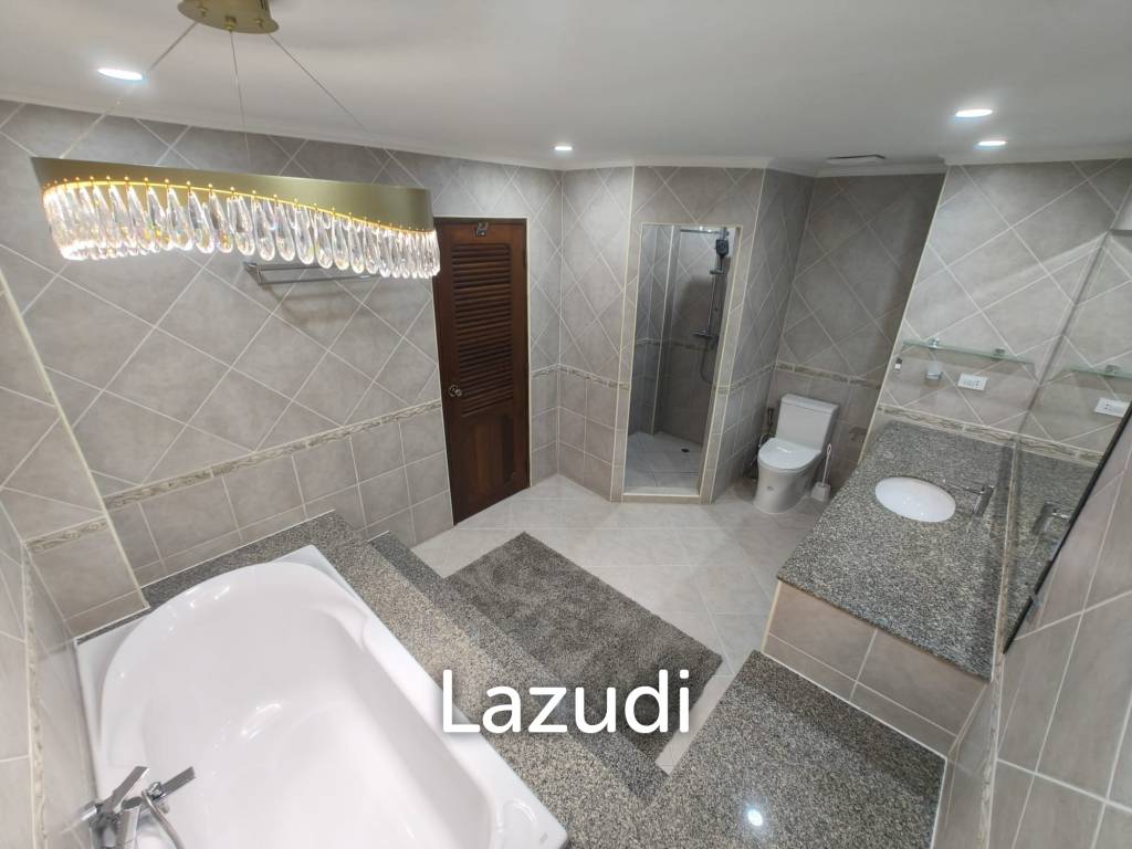 picture Spacious 1-Bedroom Luxury Condo at View Talay Residence 1 - 17/20