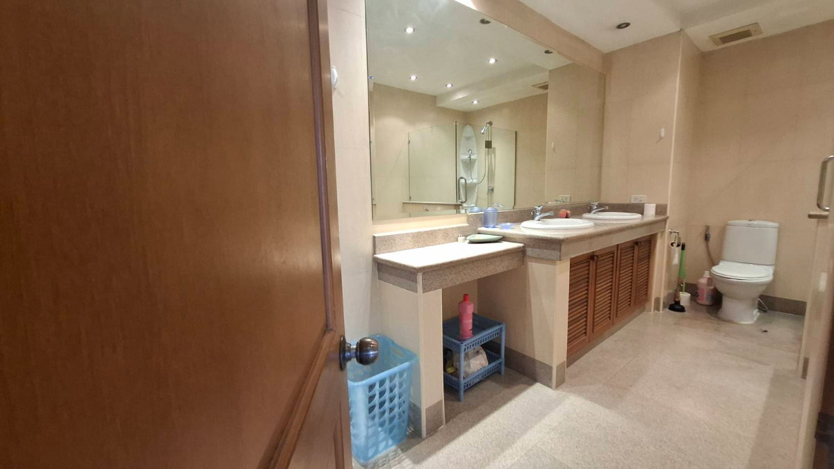 รูป ให้เช่า Chiang Mai Riverside Condominium คอนโดห้องใหญ่ ใกล้สนามบินเชียงใหม่ พร้อมห้องทำงาน - รูปที่ 11/20