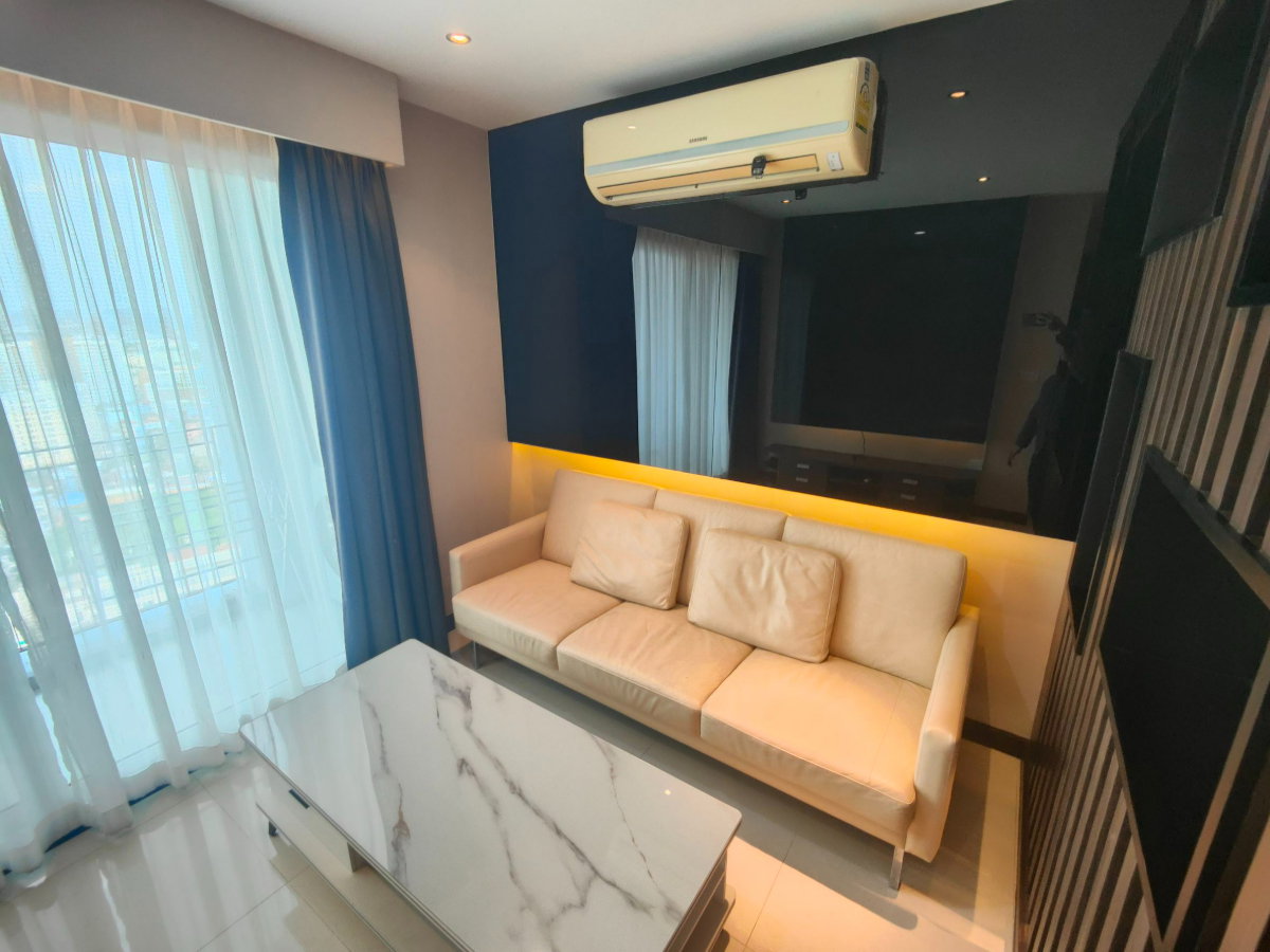 picture For rent : Diamond Rachada 60.03 sq.m. 27th floor, 2bedroom1bathroom ,Close to MRT Huai Khwang - 1/38