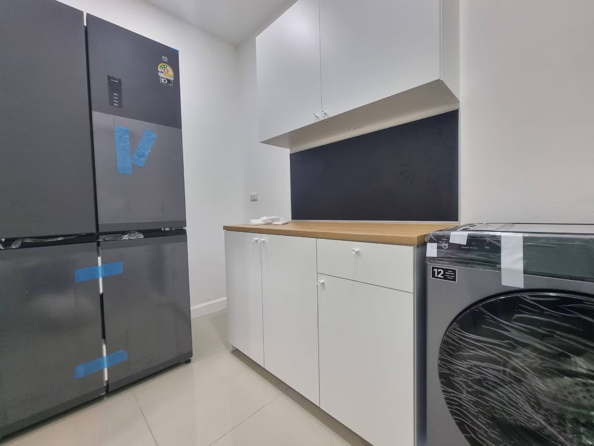 รูป 🏡 บ้านให้เช่า ทาวน์โฮม 2 ชั้น รีโนเวทใหม่ พร้อมเฟอร์นิเจอร์ใหม่ ตกแต่งครบ ในโครงการคุณภาพ ใกล้สนามบินเชียงใหม่ โซนแม่เหียะ ทำเลดี เดินทางสะดวก - รูปที่ 3/10