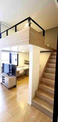 Condos for rent : 🏙️✨ FOR RENT: Chewathai Residence Asoke — MODERN CITY LIVING IN THE HEART OF ASOKE!  💰 Rental Price: 20,000 THB/month 
