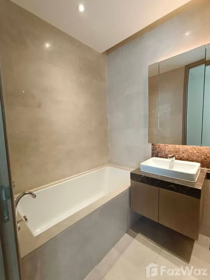 picture 2 Bedroom Condo for rent at Magnolias Ratchadamri Boulevard 1377470 - 4/9