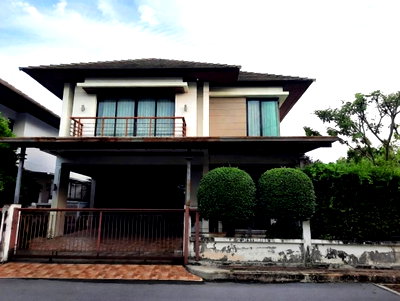บ้านเดี่ยว เขตประเวศ : ขายบ้านเดี่ยวพร้อมที่ดิน 54 ตารางวา ใกล้ห้างเมกกาบางนา สนามบินสุวรรณภูมิ