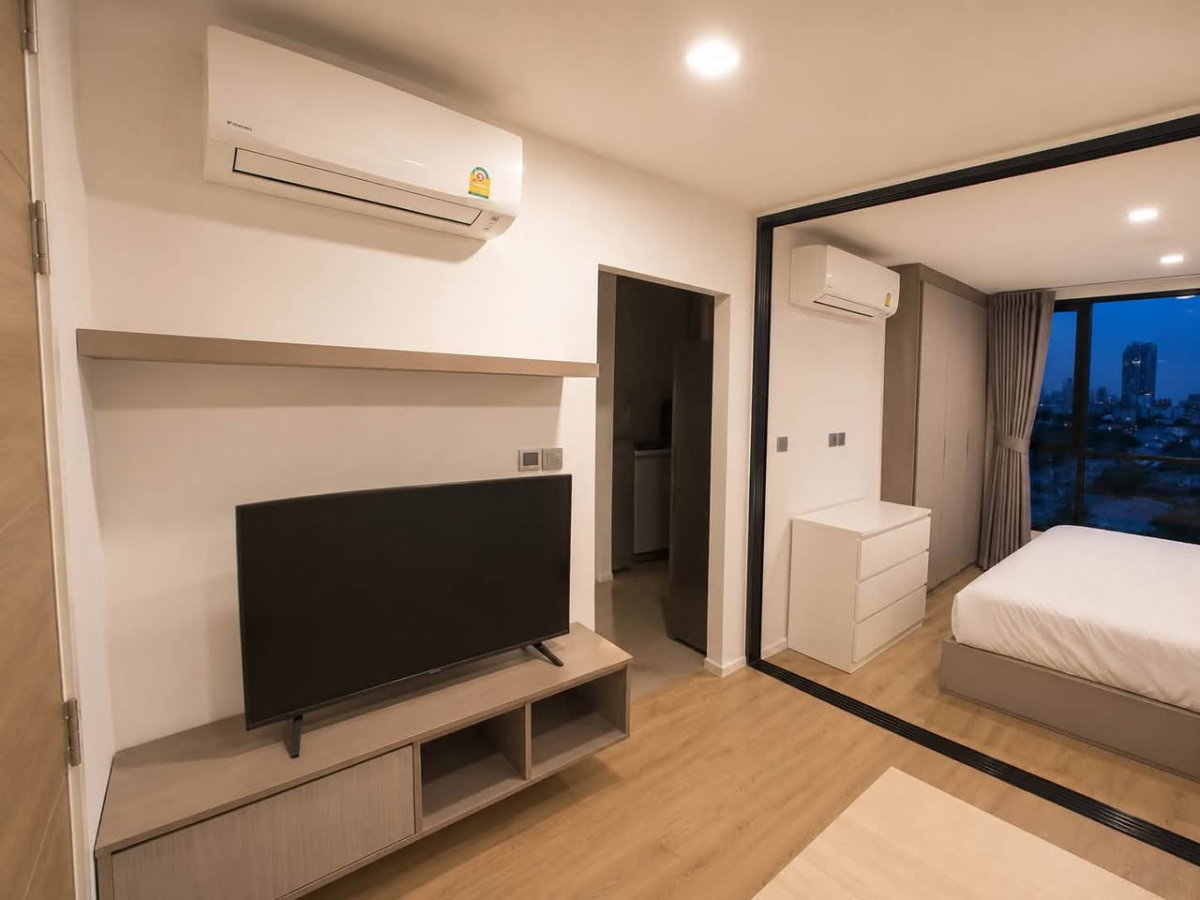 รูป ขายด่วน 🔥 Atmoz Ladprao 15 🔥 เฟอร์นิเจอร์ และ เครื่องใช้ไฟฟ้าครบ ใกล้ MRT  - รูปที่ 2/10