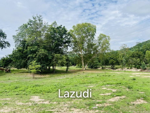 2 Rai land mountain view in Cha-Am Phetchaburi