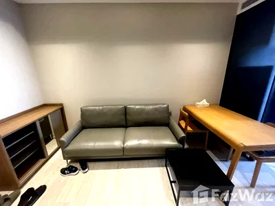 Condos for rent : Live Luxuriously in The Room Sukhumvit 38! 1146484