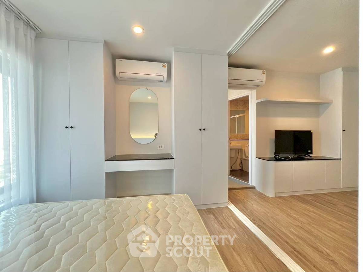 รูป คอนโด 1 ห้องนอน ชั้นสูง Regent Home Bangna ใกล้ BTS บางนา (ID 3073179) - รูปที่ 7/10
