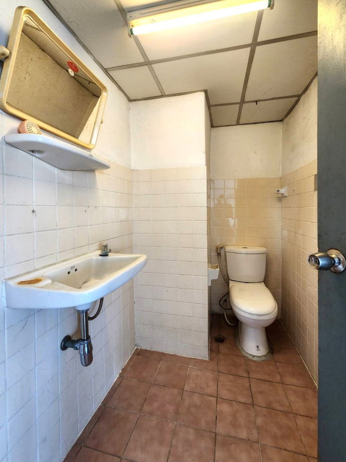 รูป ขายด่วน! โรงงาน โกดัง พร้อมสำนักงาน 3.5 ชั้น ผังสีม่วง บิ๊กแลนด์ แฟคตอรี่ ใกล้นิคมฯ นวนคร ราคาดีที่สุด - รูปที่ 10/11
