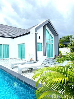 Houses for sale Bang Lamung Chonburi : 3 Bedroom Villa for sale in Pong, Chon Buri  1928639