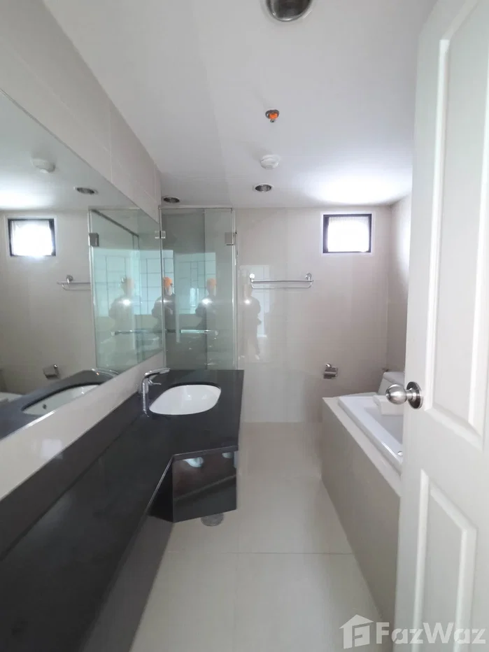picture 3 beds 3 baths Duplex for rent 6570262 - 4/9