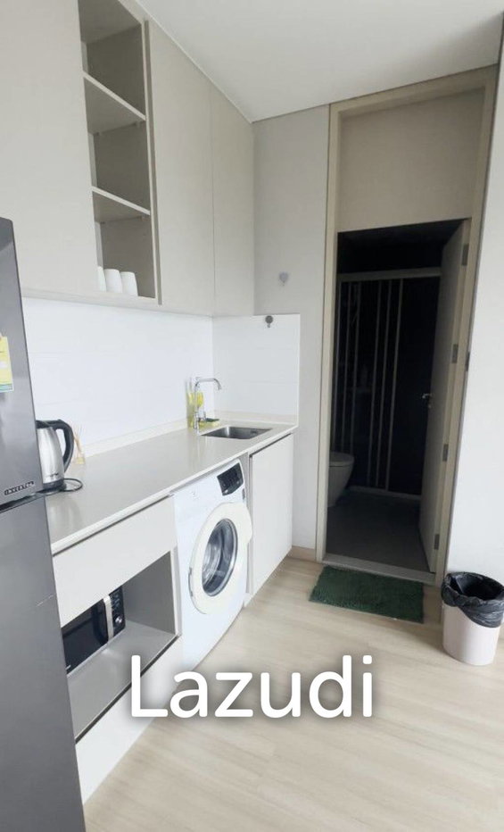 picture 42 sqm 2 Bedroom Condo on High Floor in Makkasan Bangkok - 2/4