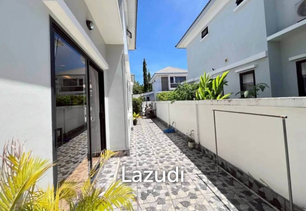 picture Modern 2-Story Detached House at Uraiwan Grand Villa - 27/30
