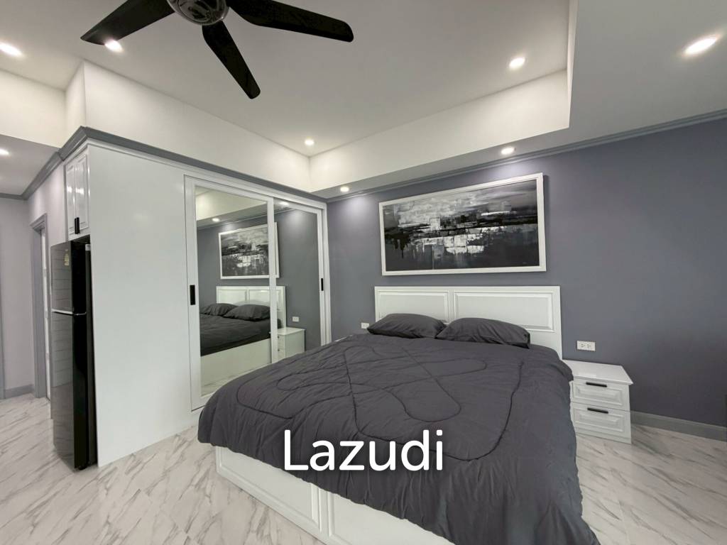 picture Grand View Pattaya Condominium Spacious Modern Studio - 2/14
