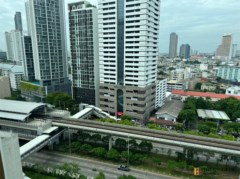 Q House Condo Sathorn near BTS Krung Thonburi Private Unit, Fully Equipped Common Area