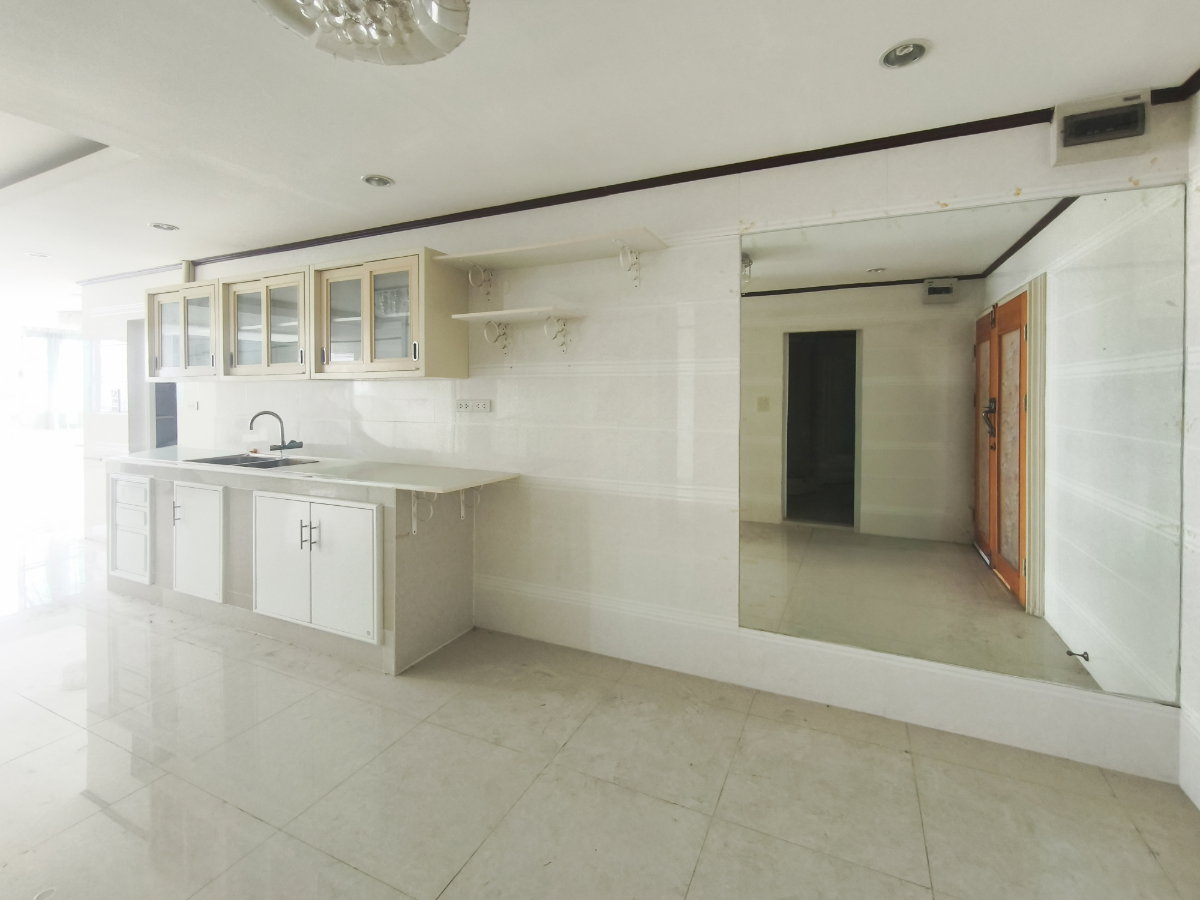 รูป 🏡 คอนโดห้องมุมใหญ่ 105 ตร.ม. ฟีลเหมือนอยู่บ้านจริง - รูปที่ 3/19