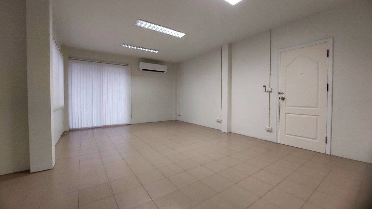 รูป ให้เช่าอาคารพาณิชย์ 3 ชั้น 5 ห้องทำงาน 5 ห้องน้ำ ติดเครื่องปรับอากาศทุกห้อง - รูปที่ 24/24