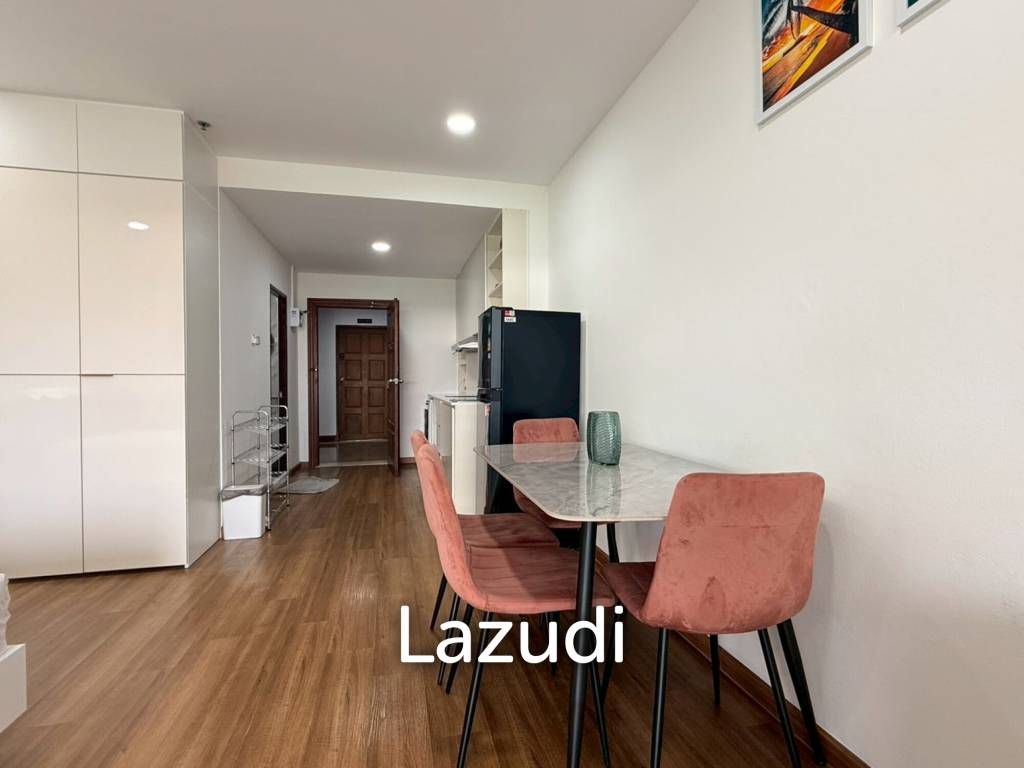 picture Spacious Fully Furnished Studio with Large Balcony - 7/12