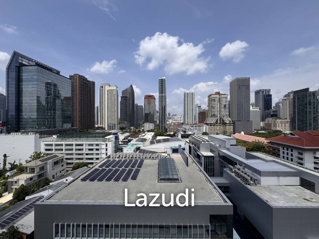 รูป 205 sqm 3-Bed Condo with Huge Terrace in Khlong Toei Nuea, Bangkok - รูปที่ 36/36