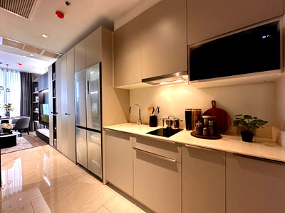 Condos for sale : Ashton Silom, project closing price, 1 bedroom, large size, fully furnished, special discount.