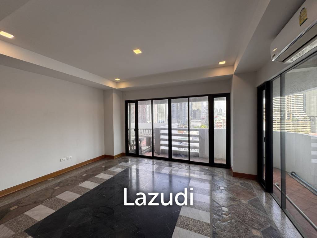 รูป 205 sqm 3-Bed Condo with Huge Terrace in Khlong Toei Nuea, Bangkok - รูปที่ 12/36