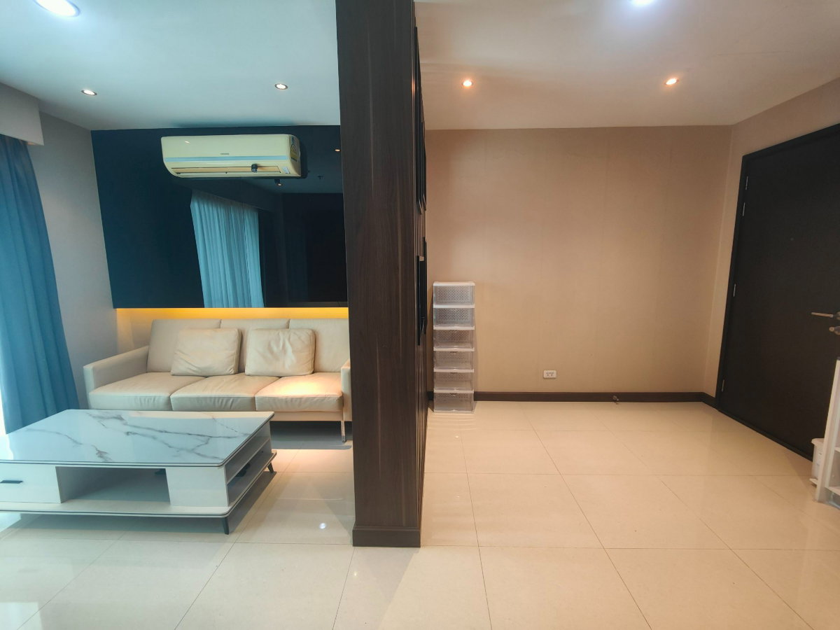 picture For rent : Diamond Rachada 60.03 sq.m. 27th floor, 2bedroom1bathroom ,Close to MRT Huai Khwang - 3/38